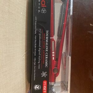 Tool Science Hair Straightener/ Flat Iron